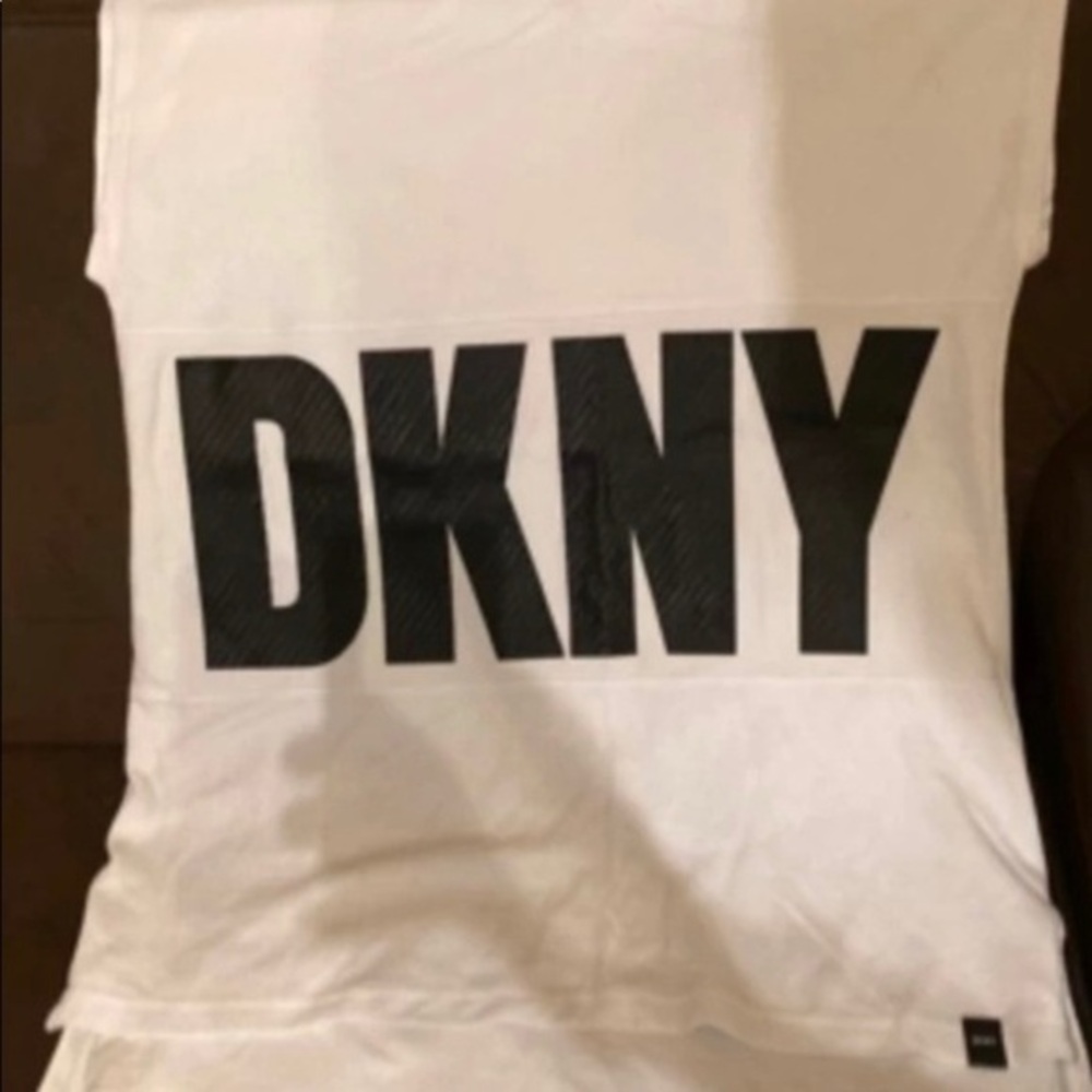 DKNY Men Top​